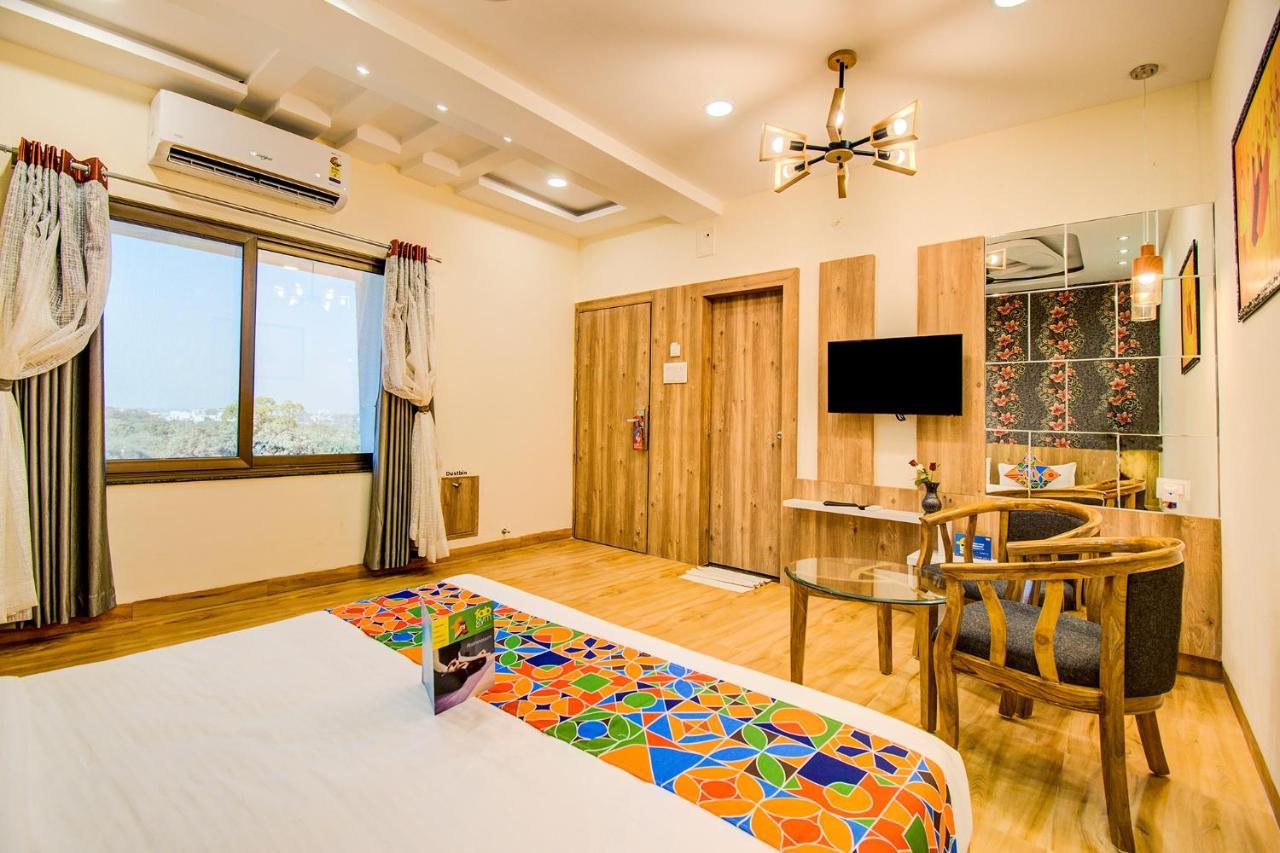 Fabhotel Prime Om Epic Vijay Nagar Indore Exterior foto
